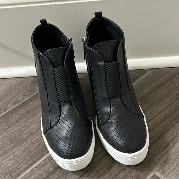 Mia wedge sneakers size 10 - Picture 4 of 4